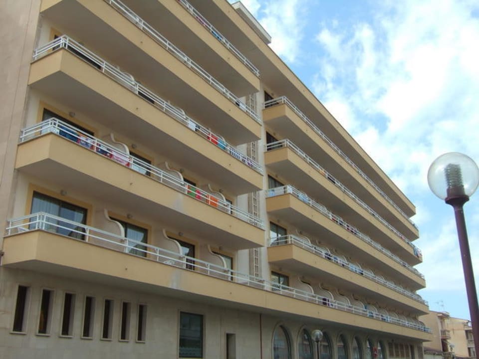 Hotel, view from the street BQ Can Picafort