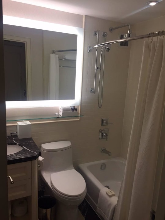 Bad Hotel The Fairmont Royal York Toronto