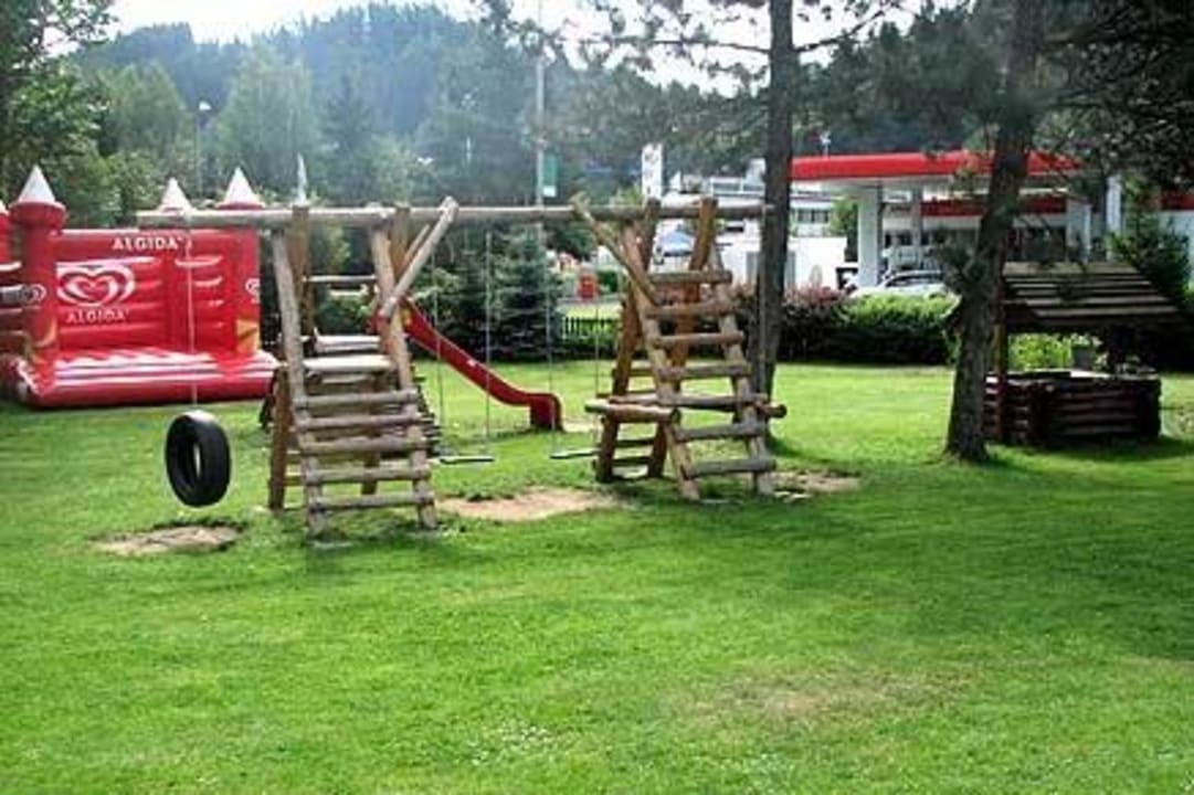 Zahrada - dětské hřiště Hotel Horal