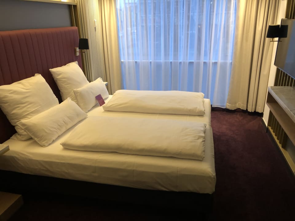 Zimmer Premier Inn Saarbrücken City Centre