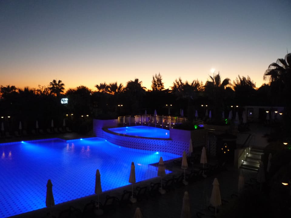 Pool Commodore Elite Suites & Spa - Adults only