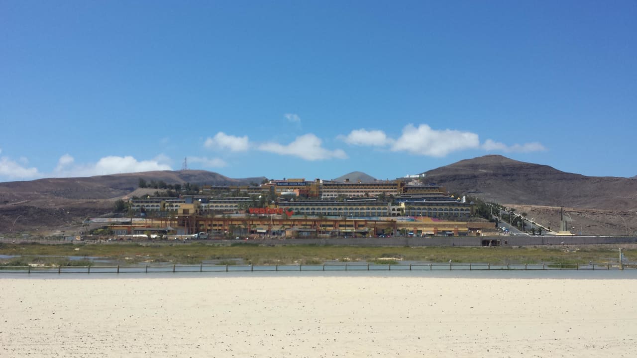 Vom Strand zum Hotel Occidental Jandía Playa
