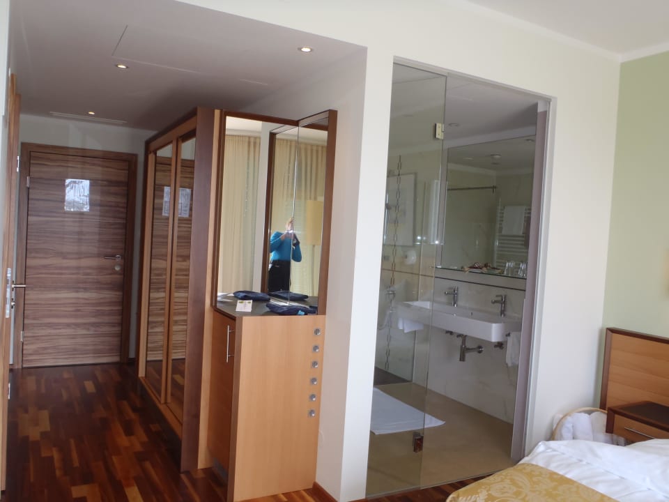 Vorzimmer Weinrefugium Brolli