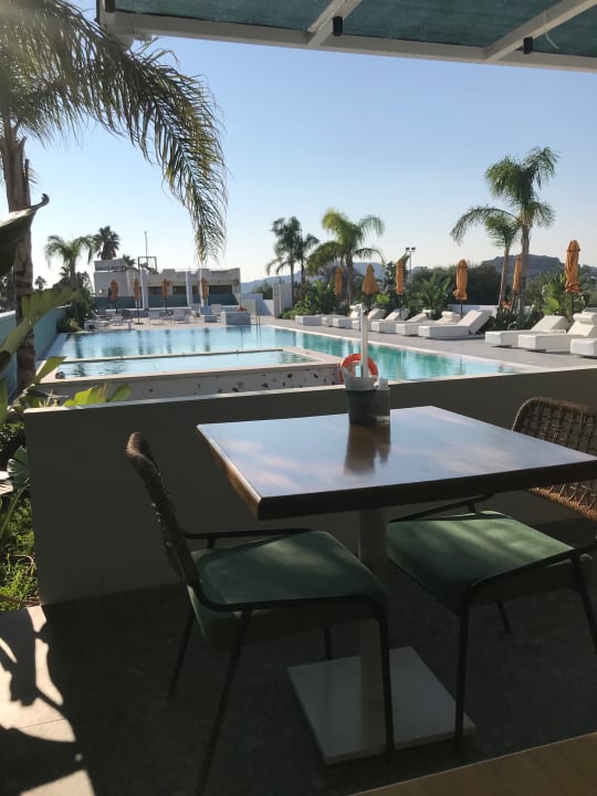 Gastro Mazoren Art Hotel