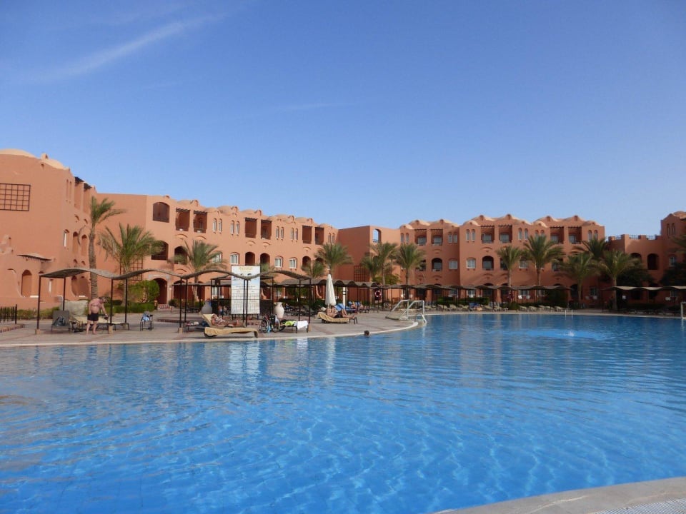 Großer Pool Jaz Makadi Oasis Resort