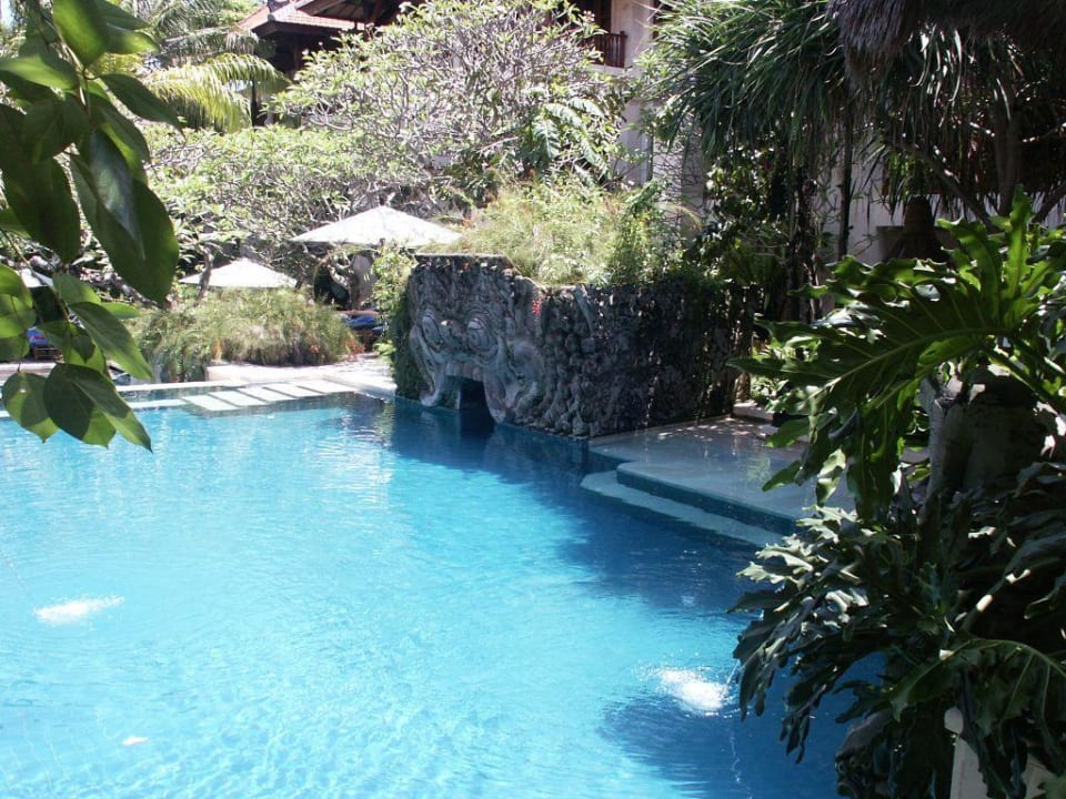 piscine Puri Santrian