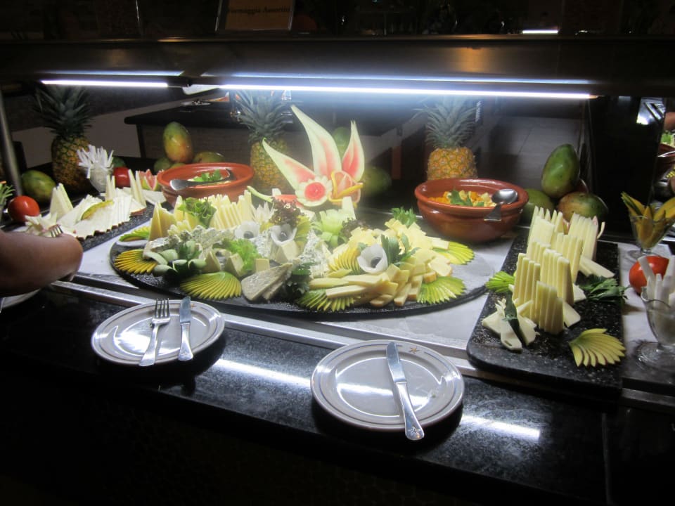 Buffet Iberostar Waves Dominicana