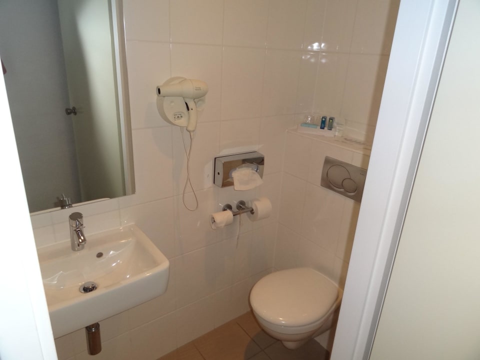 Chambre 124 - Cabinet de toilette Hotel Novotel Maastricht