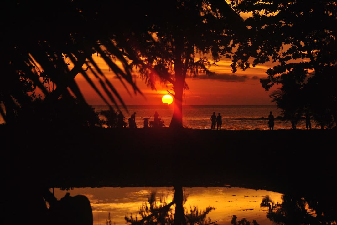 Sonnenuntergang thailändischer Art Khao Lak Bhandari Resort & Spa