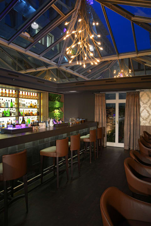 Hemingwaybar Hotel Victoria, BW Signature Collection by Best Western