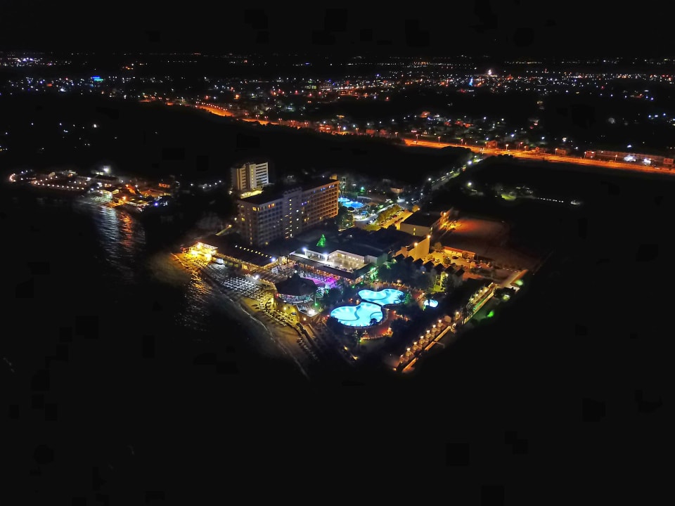 Außenansicht Salamis Bay Conti Resort Hotel & Casino