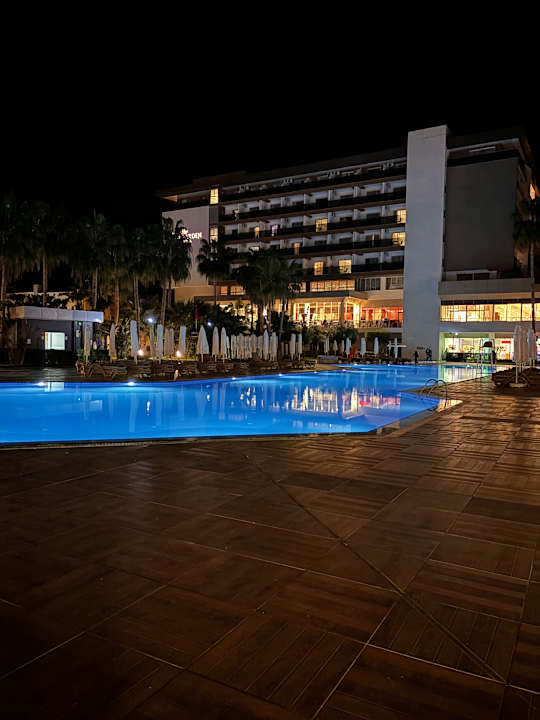 Pool Hotel Royal Garden Beach