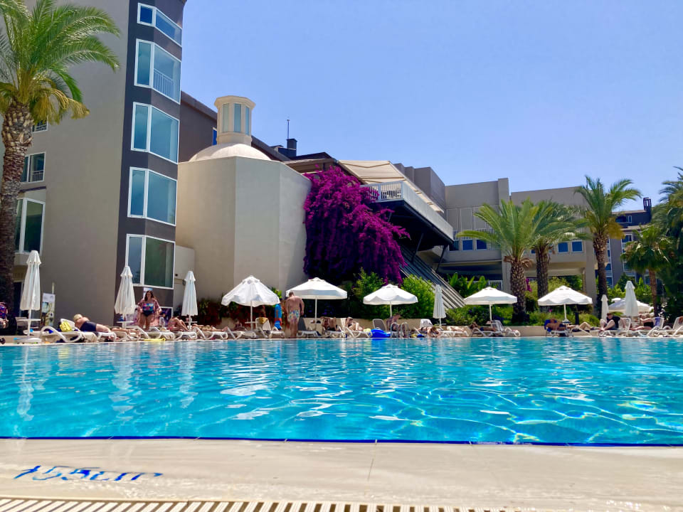 Pool PALOMA Perissia