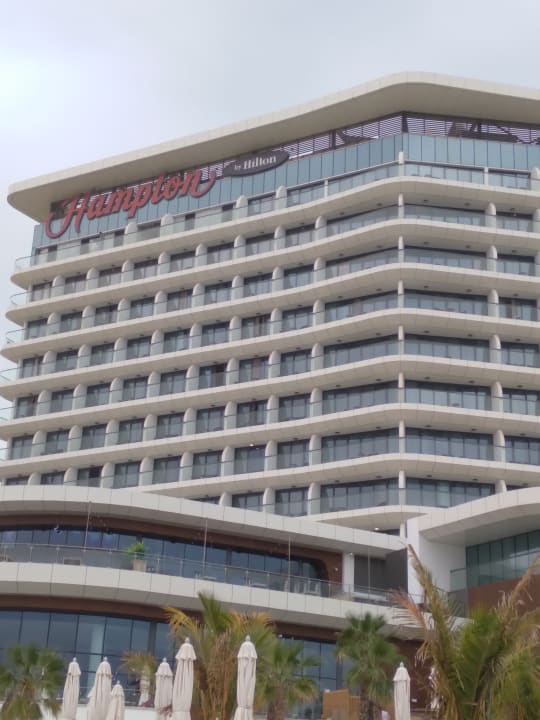 Außenansicht Hampton by Hilton Marjan Island