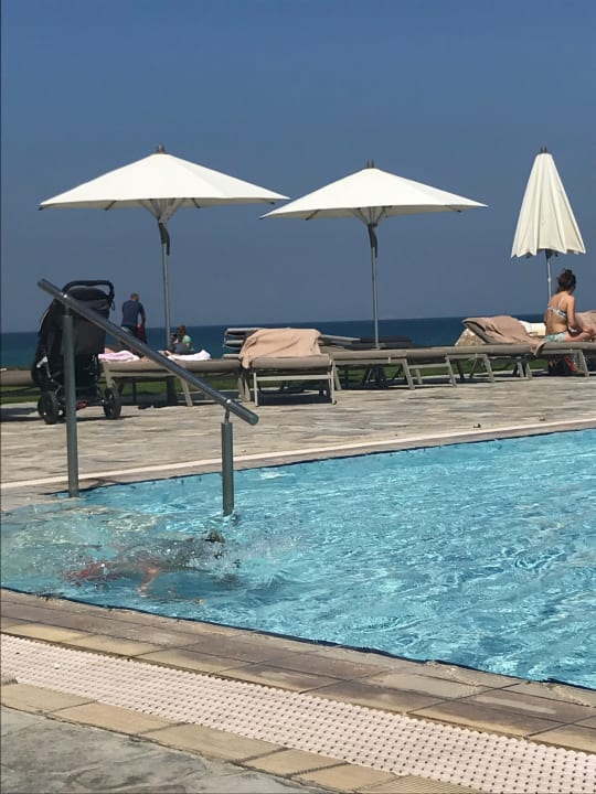 Pool Neptune Luxury Resort
