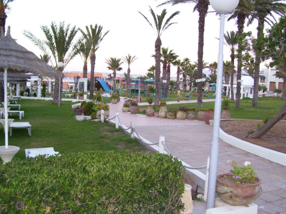 Garten El Mehdi Beach Resort