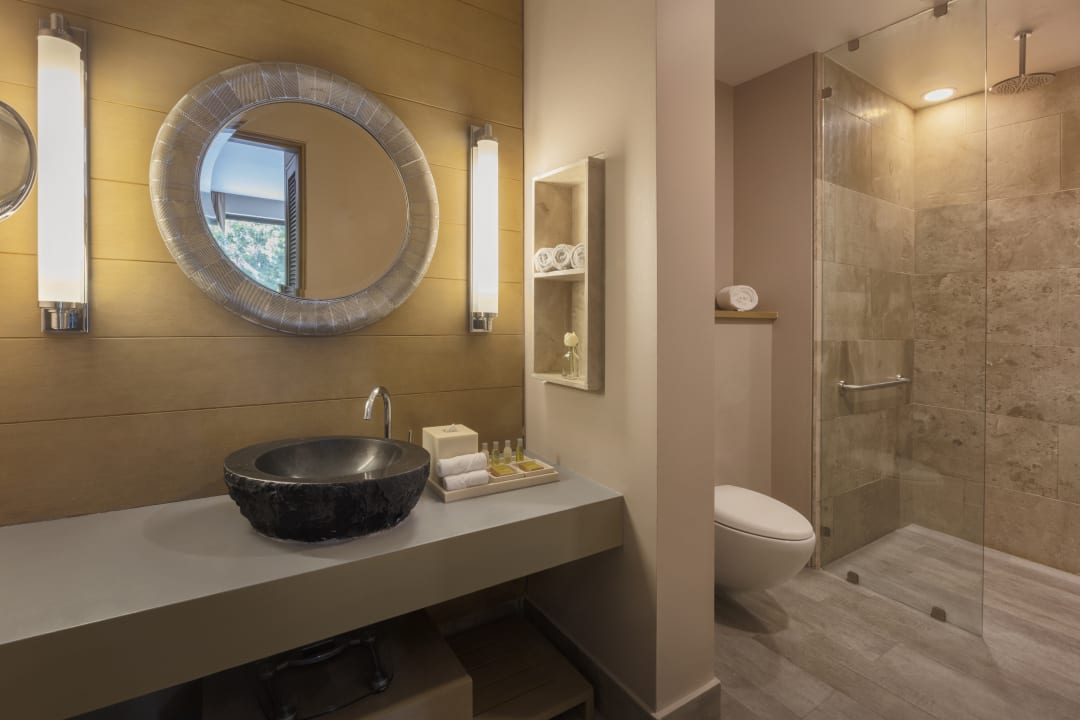 Zimmer The Yucatan Playa del Carmen, a Tapestry Collection by Hilton