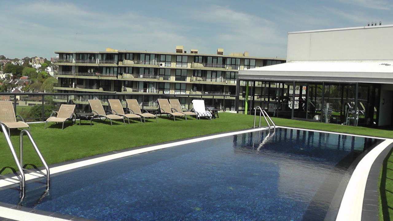 Pool auf der Dachterrasse Hotel Vibe Rushcutters