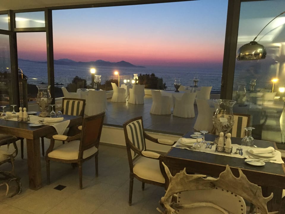 Peruzzi Fine Restaurant Diamond Deluxe Hotel & SPA