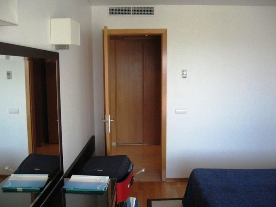 Slaapkamer 2k apt Antillia Hotel Apartments