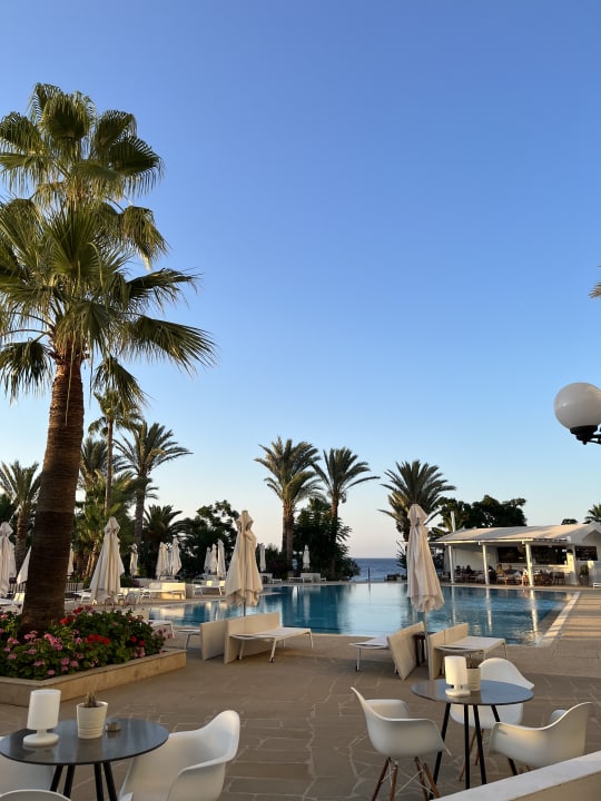 Pool Crystal Springs Beach Hotel