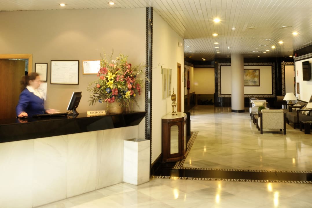 Recepción Hotel Catalonia Hispalis