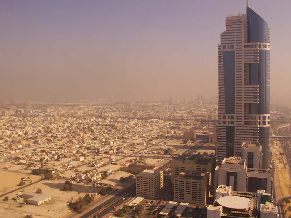 Blick aus dem Zimmerfenster morgens The Tower Plaza Hotel Dubai