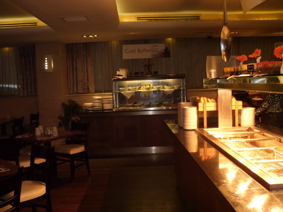 Frühstück Academy Plaza Hotel