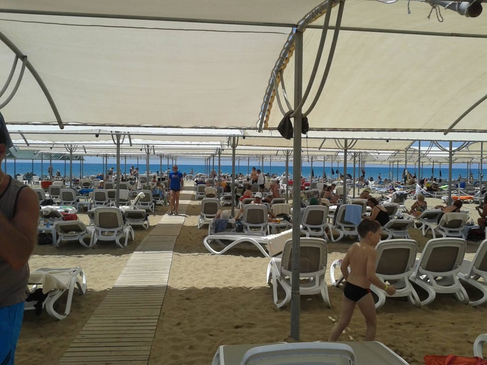 Strand Castival Hotel