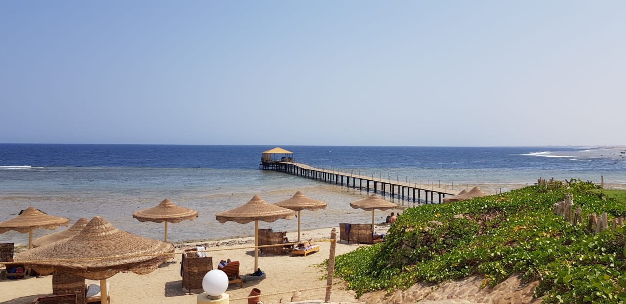 Strand Rohanou Beach Resort