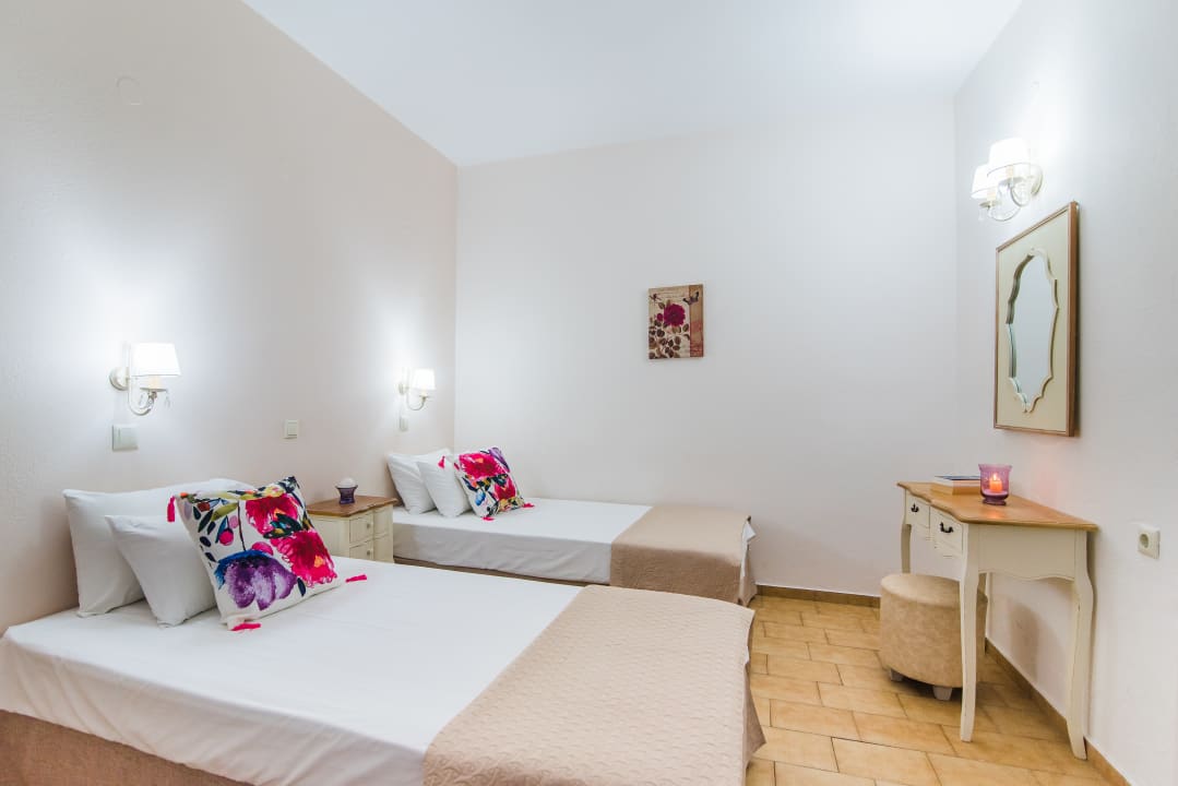 Zimmer Emerald Hotel