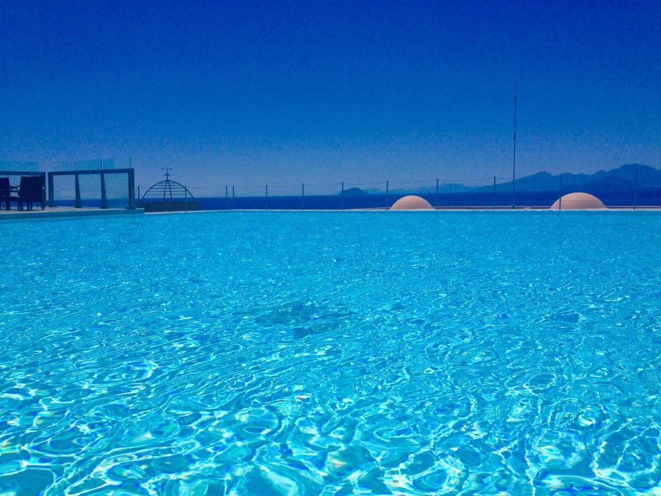 Pool am Bar Atlantica Belvedere Resort