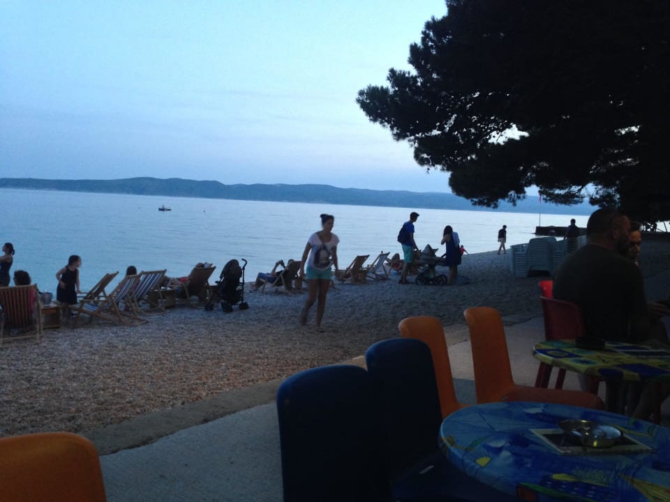 Bar na pláži Bluesun Hotel Soline