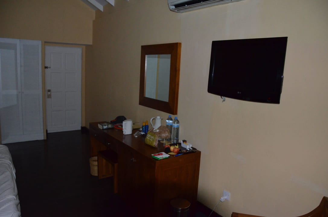 Malediven 3/2015 Adaaran Select Meedhupparu Island Resort - Premium All Inclusive