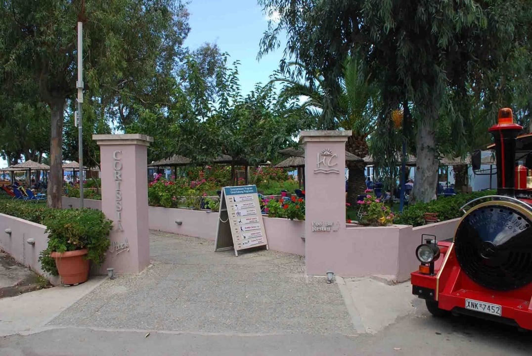 Eingang Corissa Park Corissia Beach Hotel