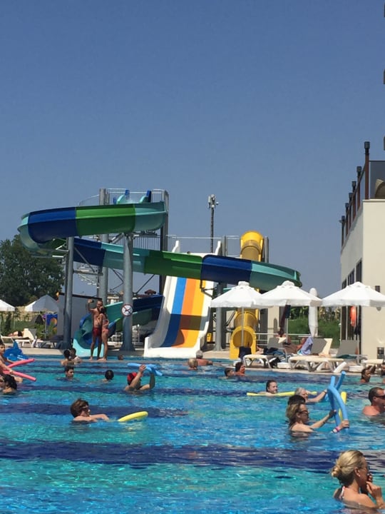 Buffet Glamour Resort & Spa