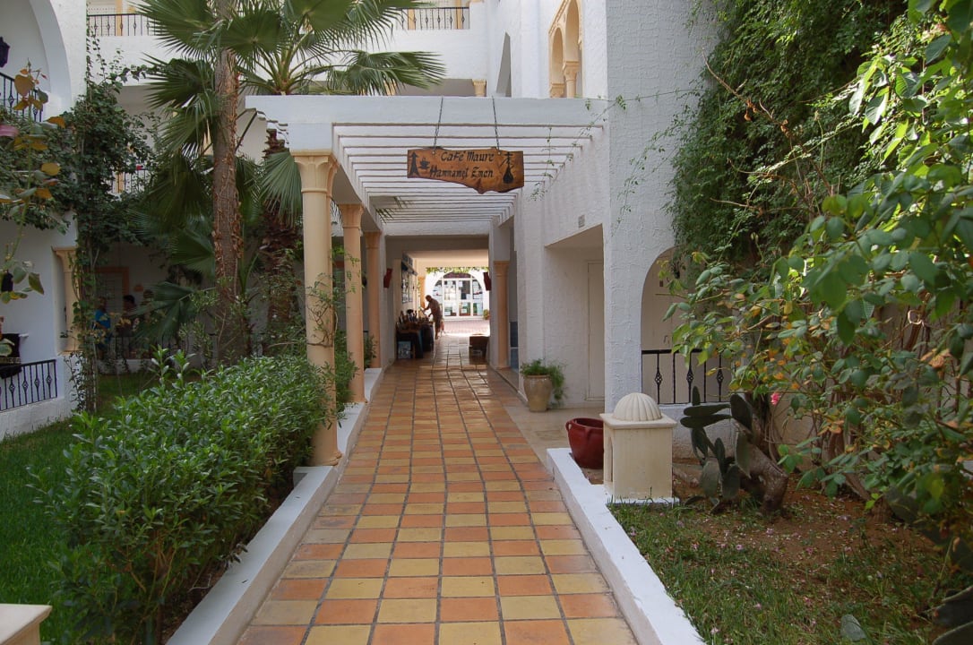 Gänge im Hotel Hotel Nesrine