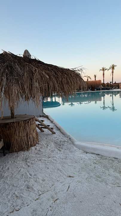Pool Lago Hotel