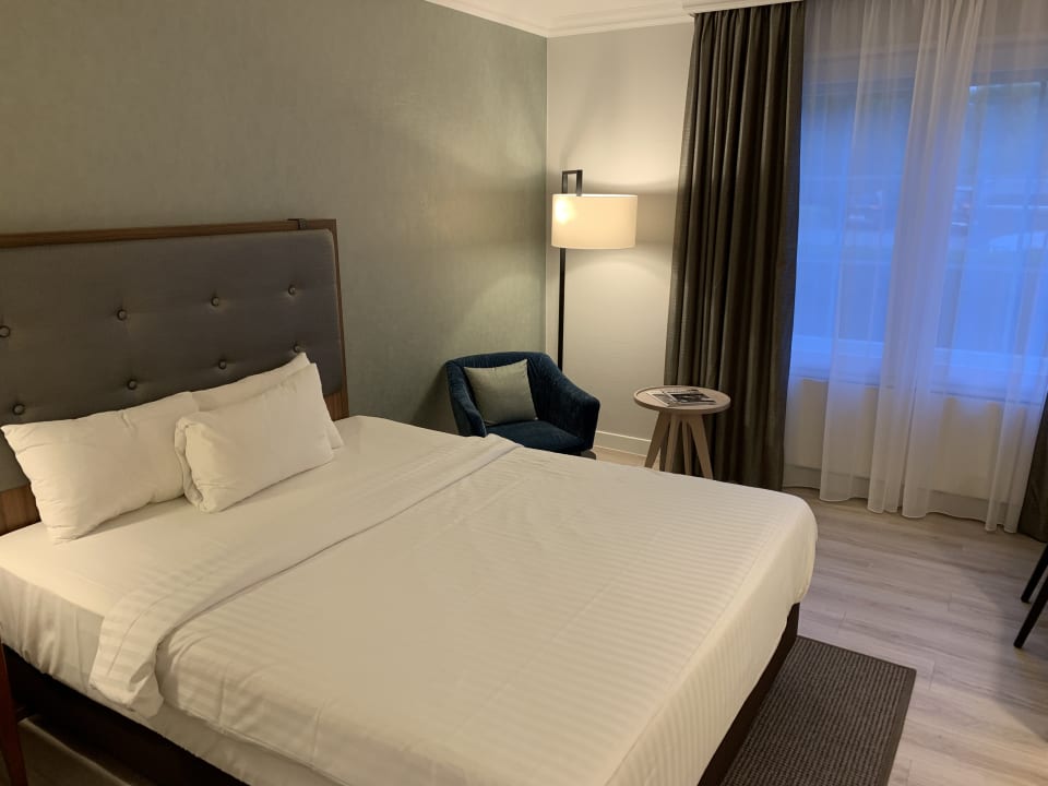 Zimmer Hotel Courtyard by Marriott Hamburg Airport