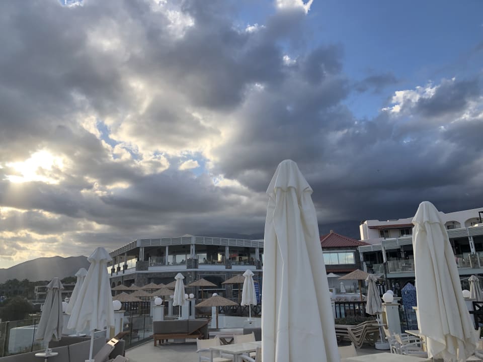 Außenansicht Alexander Beach Hotel & Village Resort