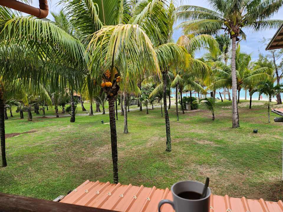 Gartenanlage Crystals Beach Resort Belle Mare, a member of Radisson Individuals