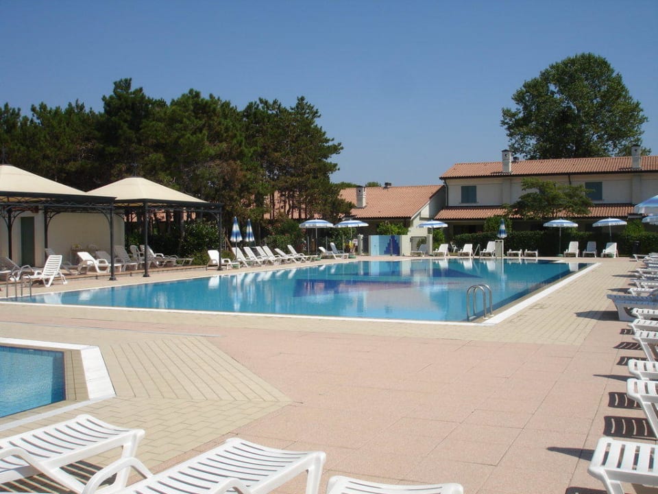 "im hinteren teil mit mass..." Hotel Ca del Pino Villaggio (Bibione