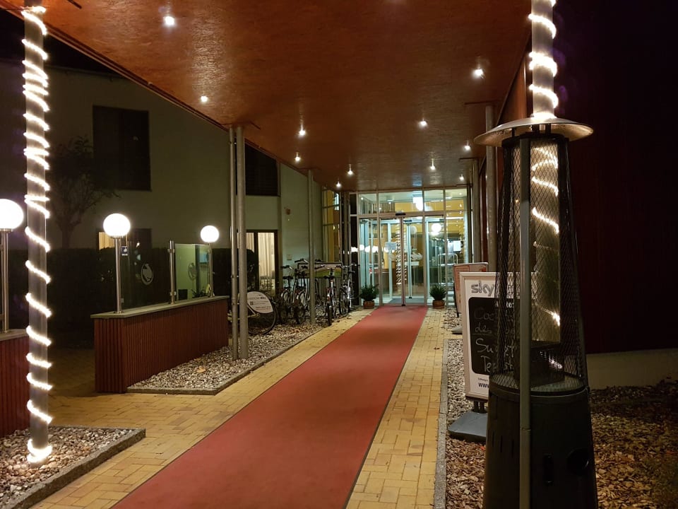 Eingang Nautic Usedom Hotel & Spa by SEETELHOTELS