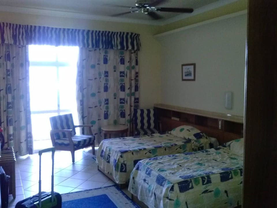 Room Paradise Bay Resort Hotel