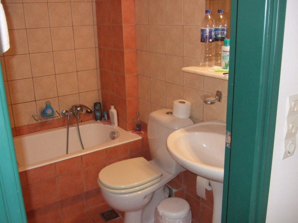 Das Badezimmer Dimitrios Village Beach Resort