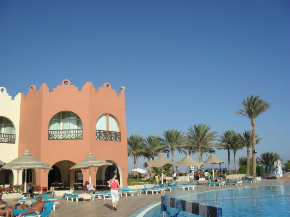 Basen Hotel Nubian Village