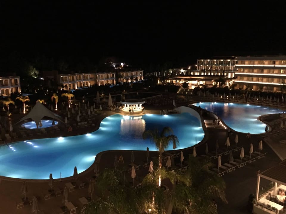 Toller Pool Princess Andriana Resort & Spa