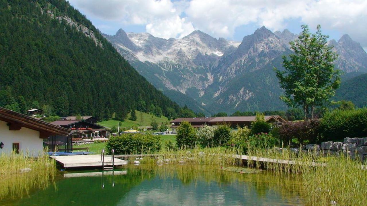 Der idyllische Badesee Hotel Kitzspitz