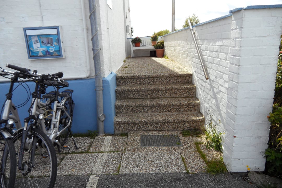 Zugang zur Pension Pension Zur Seebrücke