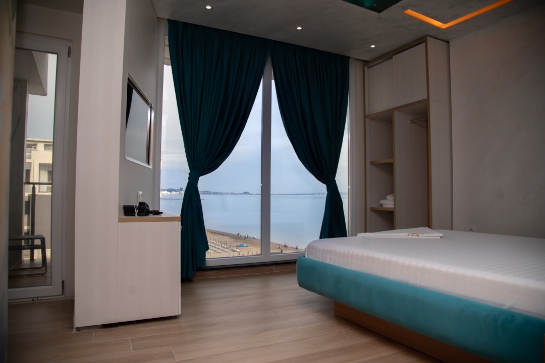 Zimmer Vila One Beach Hotel